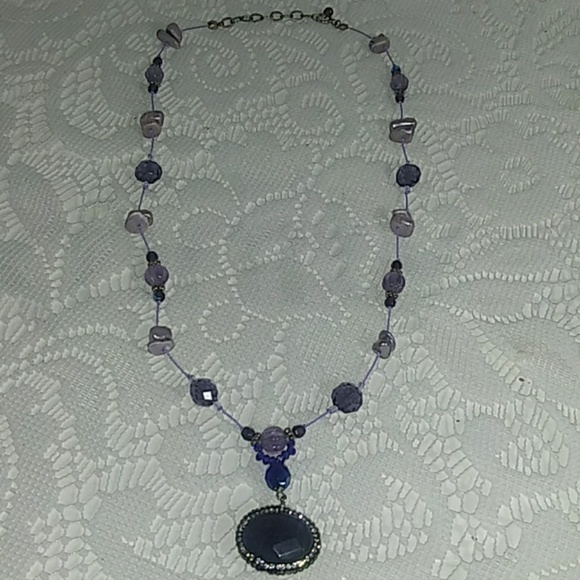 Trader Rick's necklace - Picture 3 of 4